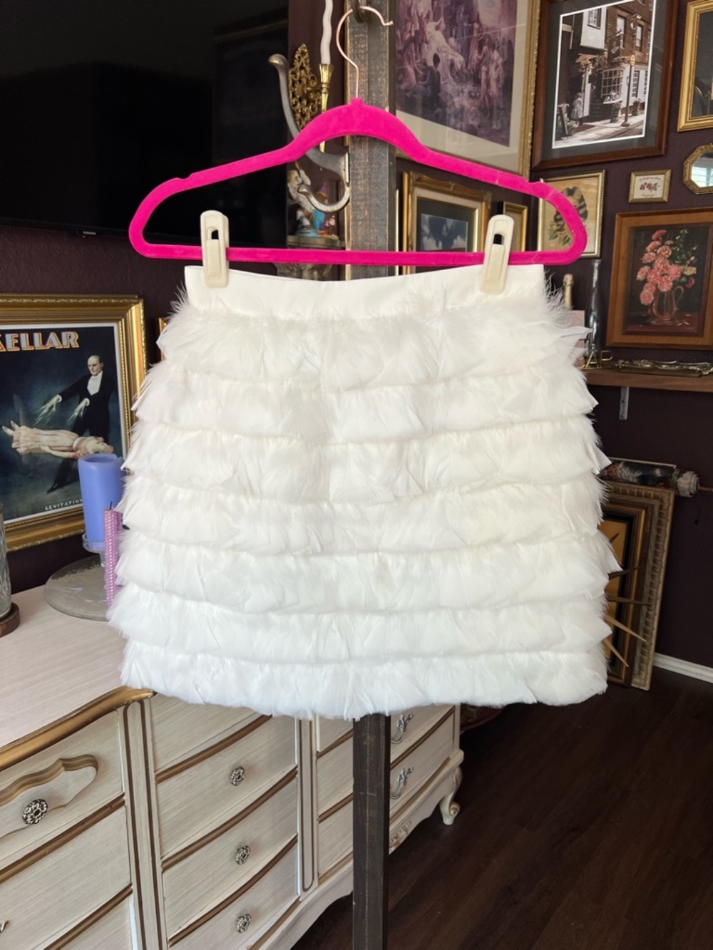 NWT Club Monaco Fidelma Feather Skirt Size 4